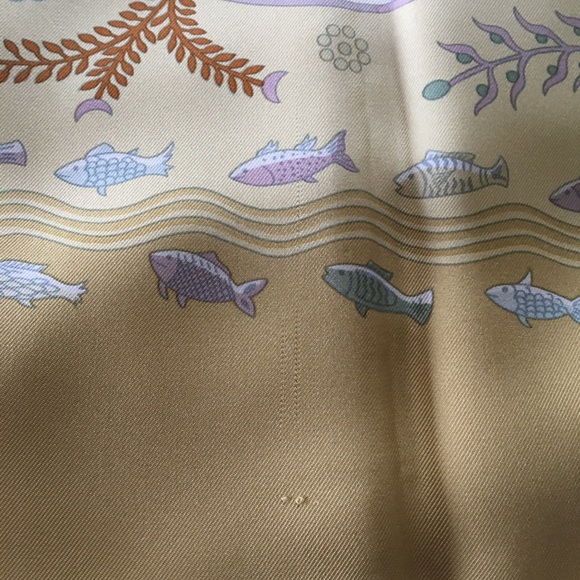 Authentic Hermès 100% Silk 90 cm Scarf “Escales Mediterraneennes” - Picture 10 of 13